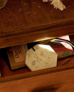 Carrière Frères Cypress Botanical Palets